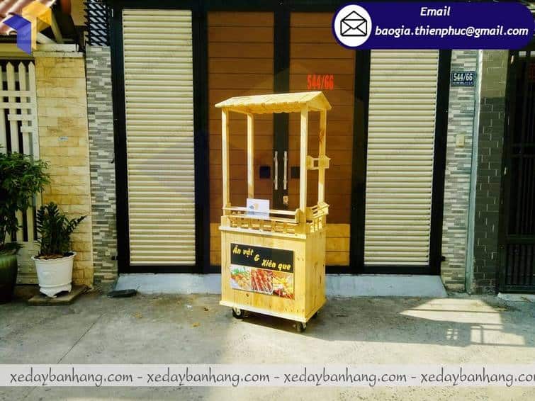 mẫu xe gỗ bán xiên que ăn vặt đẹp