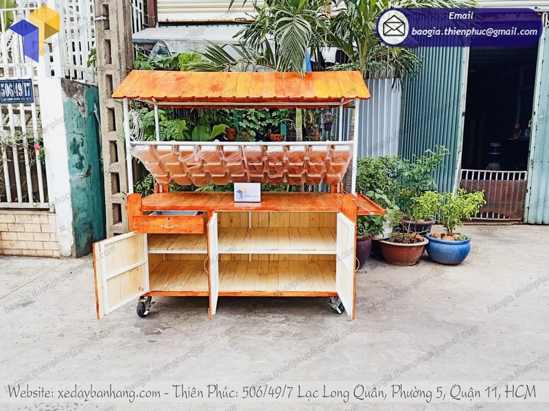 xe bán xiên que ốp gỗ tphcm