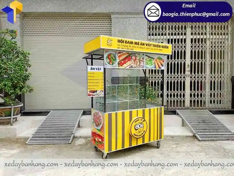 xe bán xiên que tự chọn bằng sắt