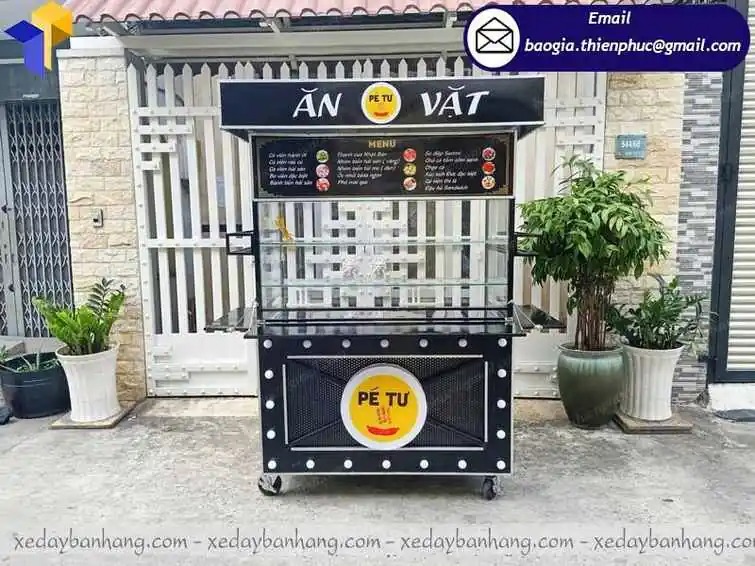 xe đẩy bán cá viên chiên