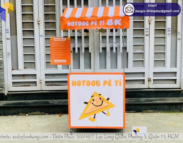 xe bán hotdog