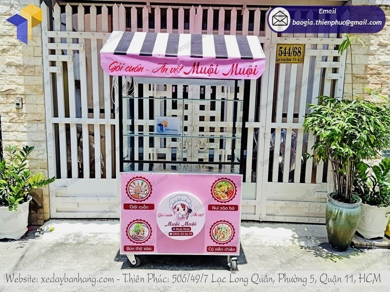 xe sắt bán cá viên chiên