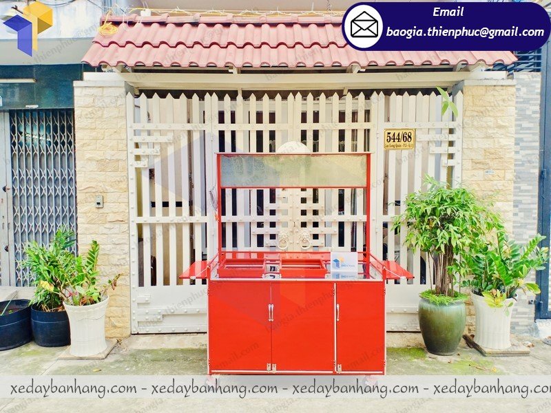 xưởng làm xe bán gà rán bằng sắt